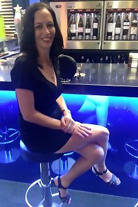 steamy sexy mummy with hot body for comments and jizm tribute