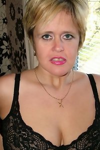 a lady in stockings having her vulva blown by a prick