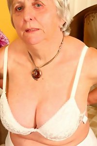 milf kitti lynxxx